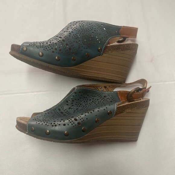 Pikolinos Wedge Sandals - Picture 3 of 5